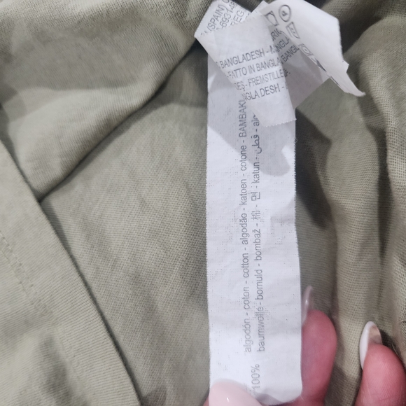 Zara- Boys Size 10, Beach🏄‍♂️ Theme Khaki T-Shirt - W/ Removable Surfboard - Picture 13 of 16